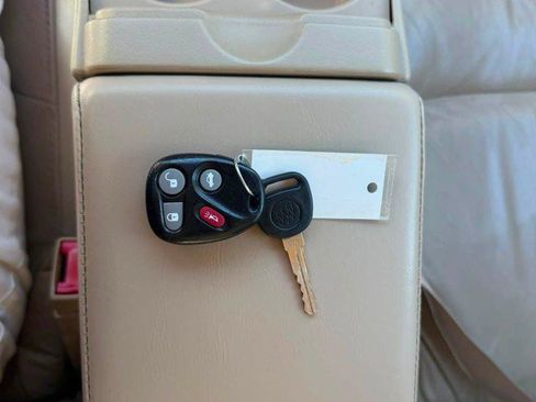 Used 2004 Buick Le Sabre Custom FWD image 24