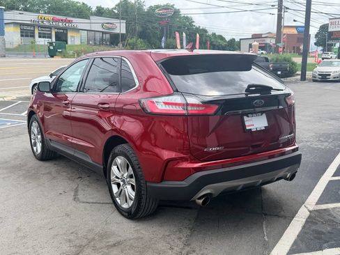 Used 2019 Ford Edge Titanium w/ Equipment Group 301A AWD/4WD image 4