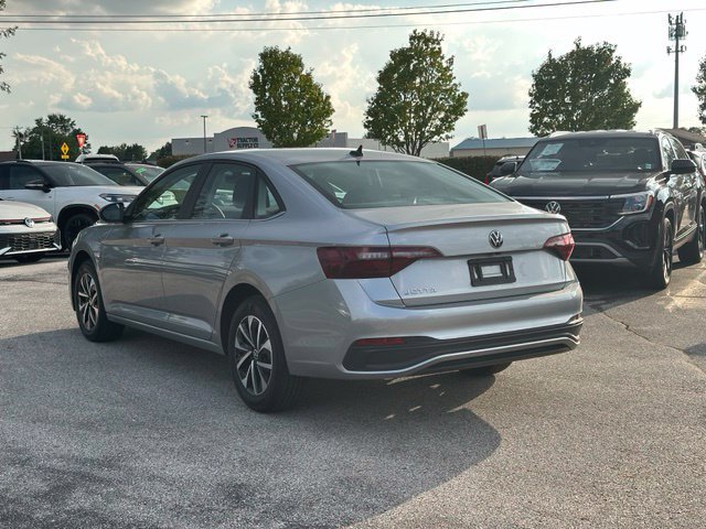 Used 2023 Volkswagen Jetta S FWD image 4