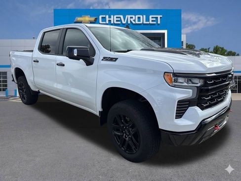 Used 2023 Chevrolet Silverado 1500 LT Trail Boss w/ LT Trail Boss Premium Package image 2