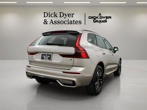 New 2026 Volvo XC60 B5 Core w/ Protection Package Premier image 2