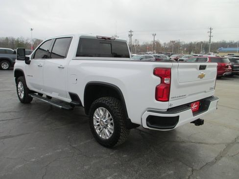 Used 2023 Chevrolet Silverado 2500 High Country image 8