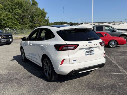 Used 2024 Ford Escape ST-Line w/ Tech Pack #1 AWD/4WD image 4