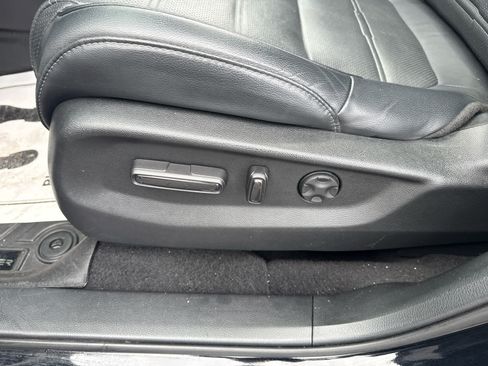 Used 2021 Honda CR-V Touring image 14