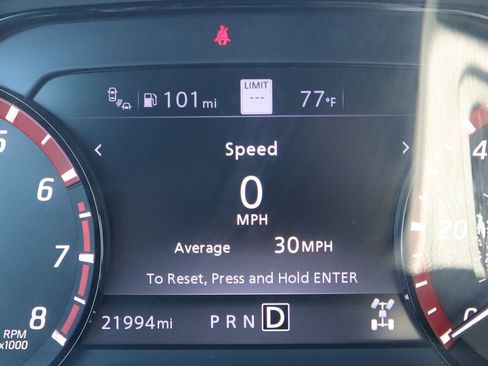 Used 2024 Nissan Titan PRO-4X w/ Off Road Protection Package image 18