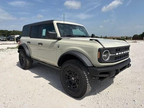 New 2026 Ford Bronco Big Bend w/ Black Diamond Package AWD/4WD image 5