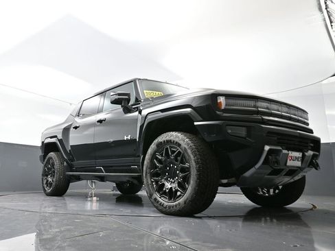 New 2025 GMC Hummer EV 2X w/ LPO, Sport Package image 47