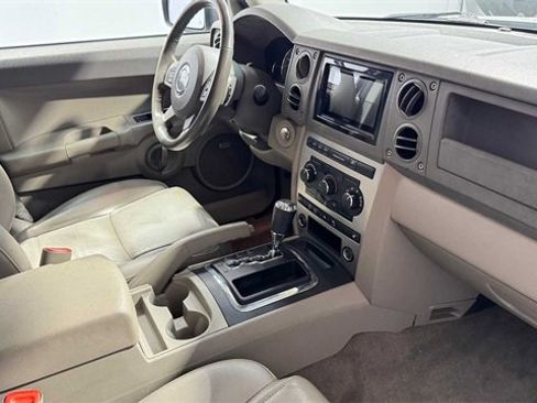 Used 2007 Jeep Commander Sport image 12