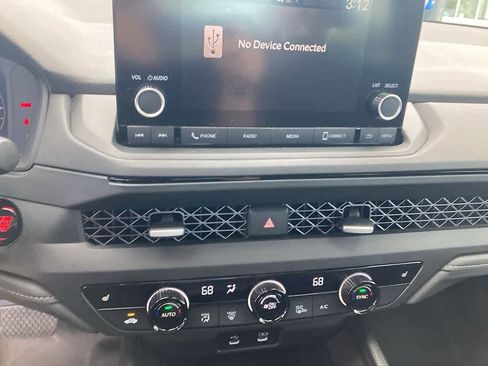 Certified 2023 Honda Accord EX image 16