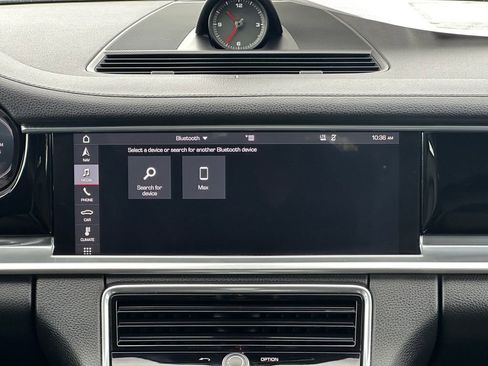 Used 2019 Porsche Panamera 4 image 21