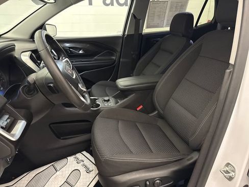 Used 2024 GMC Terrain SLE w/ Driver Convenience Package AWD/4WD image 10