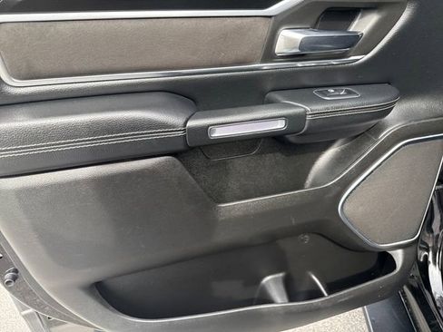 Used 2019 RAM 1500 Laramie image 17