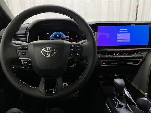 New 2026 Toyota Camry Hybrid AWD/4WD image 19