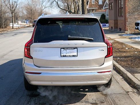 New 2026 Volvo XC90 T8 Plus w/ Protection Package Premier image 8