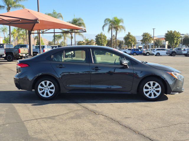 Used 2026 Toyota Corolla LE FWD image 4