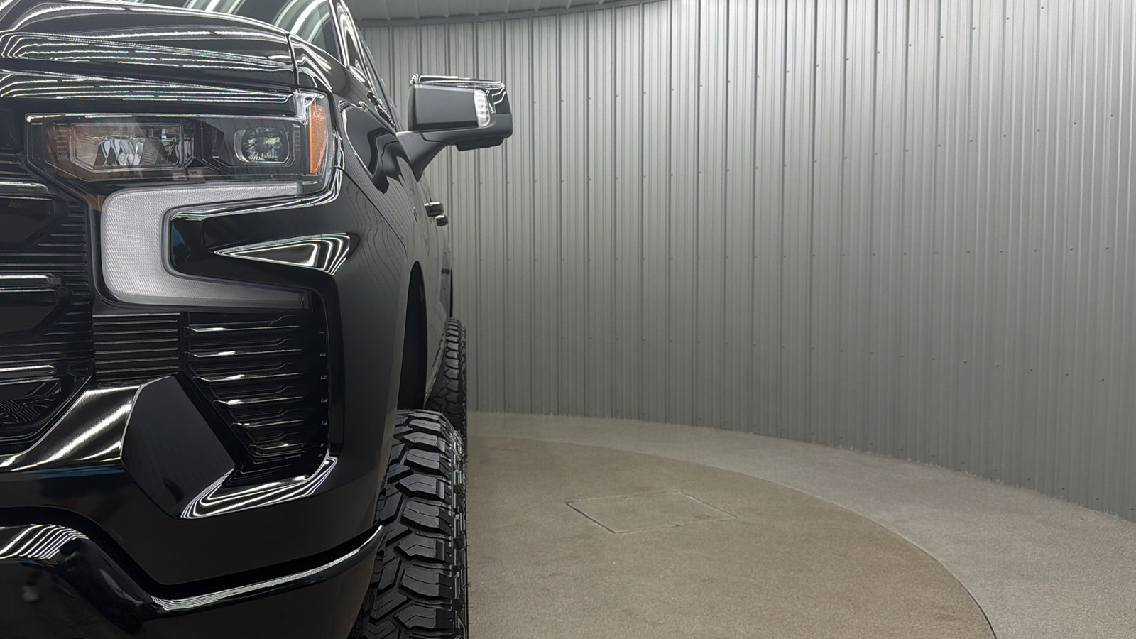 Used 2026 Chevrolet Silverado 1500 High Country w/ Midnight Edition AWD/4WD image 16
