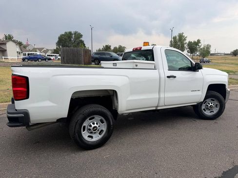 Used 2015 Chevrolet Silverado 2500 W/T AWD/4WD image 4