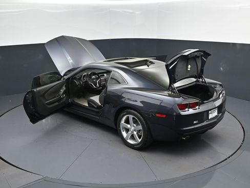 Used 2013 Chevrolet Camaro LT image 2