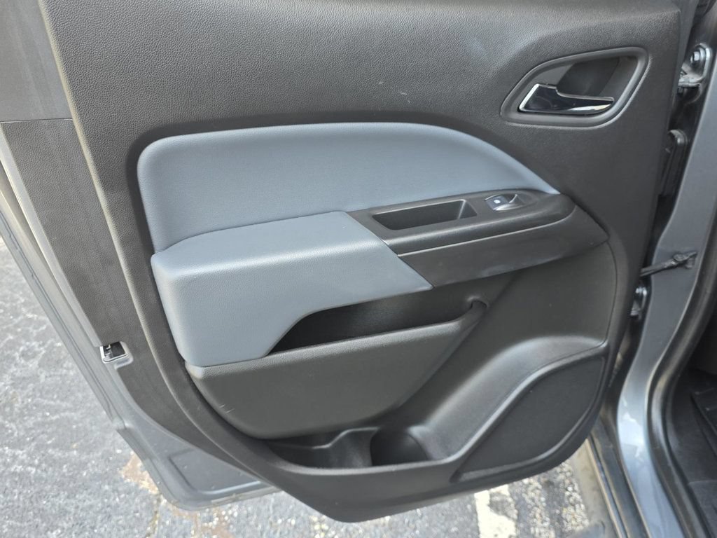 Used 2019 Chevrolet Colorado Z71 AWD/4WD image 30