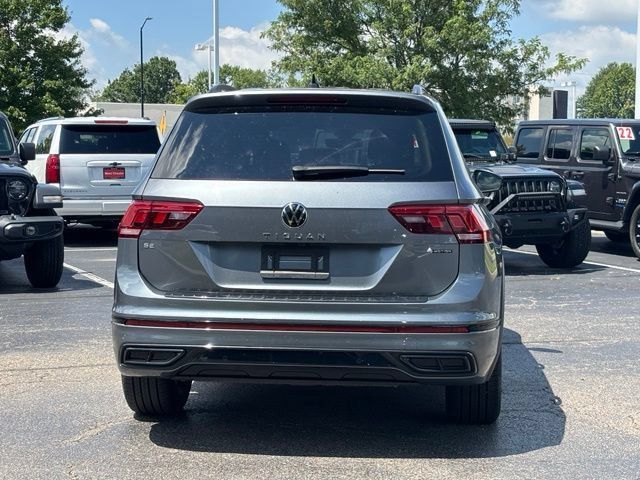 Used 2023 Volkswagen Tiguan SE R-Line AWD/4WD image 9