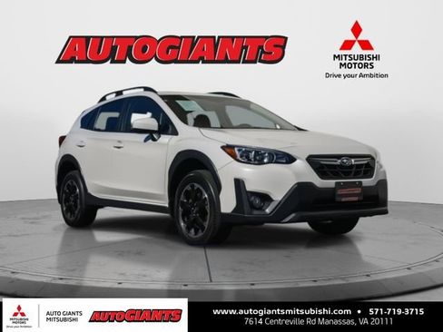Used 2023 Subaru Crosstrek 2.0i Premium image 1