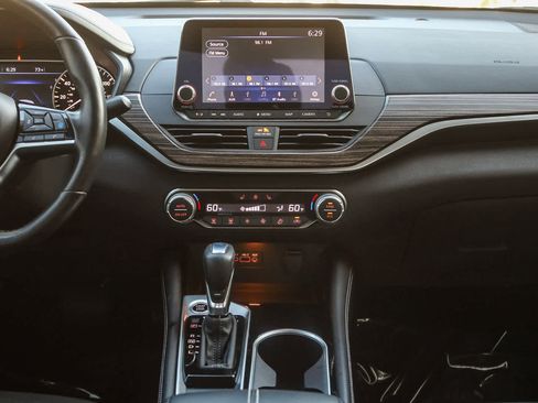 Used 2022 Nissan Altima 2.5 SL image 15