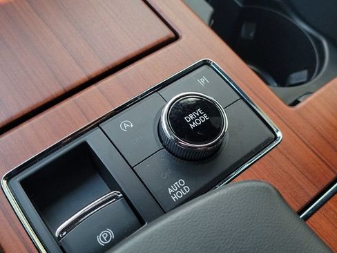 Used 2024 Lincoln Navigator L Reserve AWD/4WD image 19