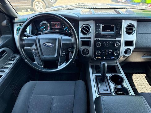 Used 2016 Ford Expedition EL XLT image 22