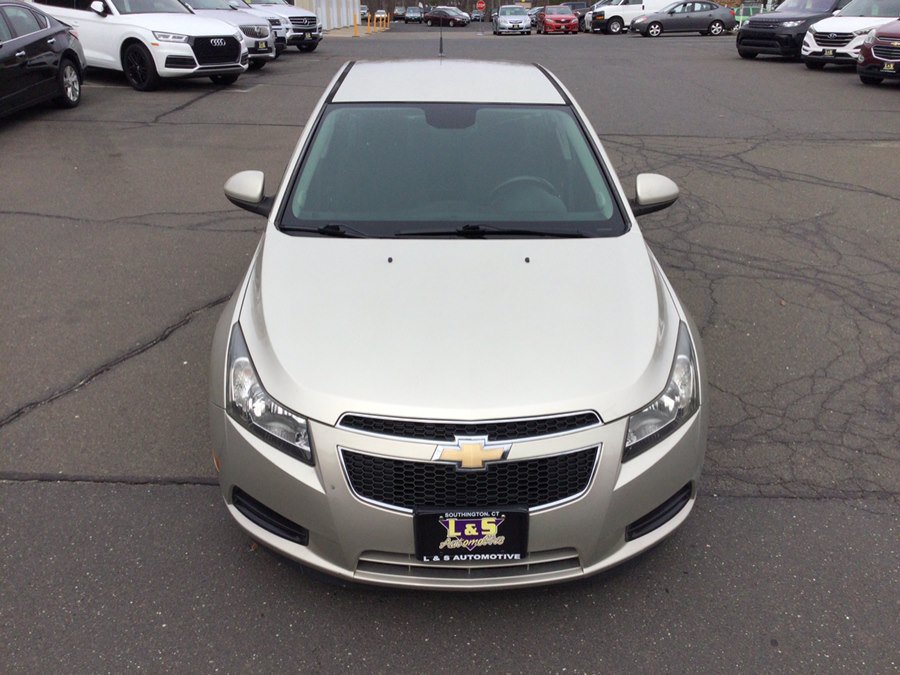 Used 2013 Chevrolet Cruze Eco w/ Enhanced Safety Package FWD image 5