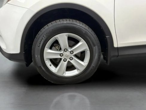 Used 2014 Toyota RAV4 XLE AWD/4WD image 28