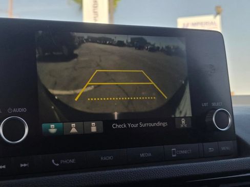 Used 2025 Honda Civic Sport image 11