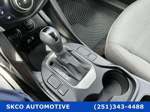 Used 2018 Hyundai Santa Fe Sport image 23