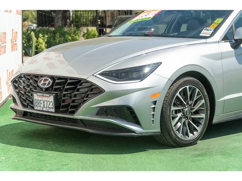 Used 2020 Hyundai Sonata Limited FWD image 3