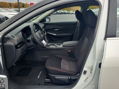 New 2025 Nissan Sentra SR image 5