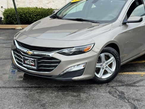 Used 2022 Chevrolet Malibu LT FWD image 5
