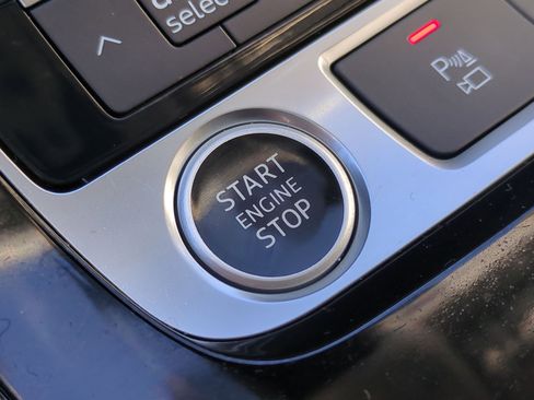 Used 2022 Audi Q7 Premium Plus image 23