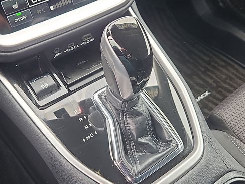 Used 2024 Subaru Outback Premium image 20