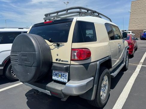 Used 2008 Toyota FJ Cruiser 4WD image 2