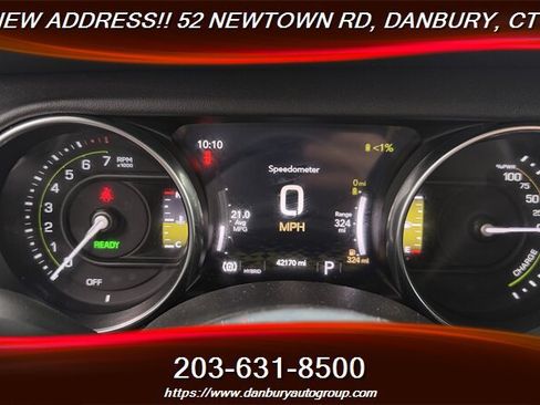 Used 2023 Jeep Wrangler Unlimited Sahara AWD/4WD image 17