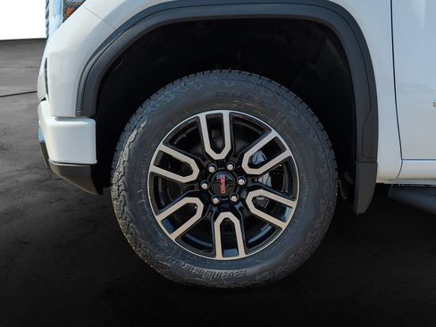 New 2026 GMC Sierra 1500 AT4 w/ AT4 Premium Package AWD/4WD image 11