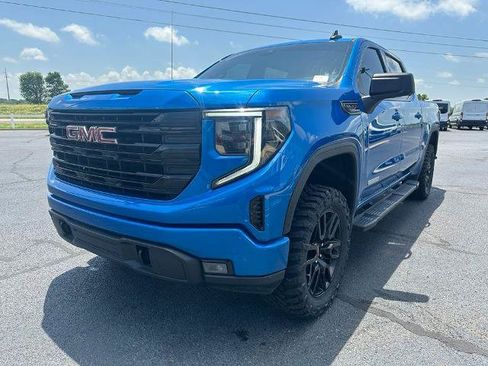 Used 2024 GMC Sierra 1500 Elevation w/ X31 Off-Road Package AWD/4WD image 4