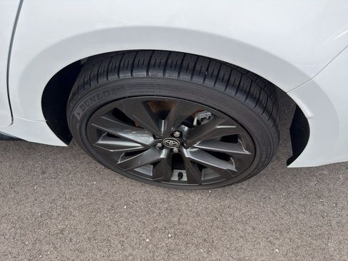 Used 2025 Toyota Corolla SE FWD image 5