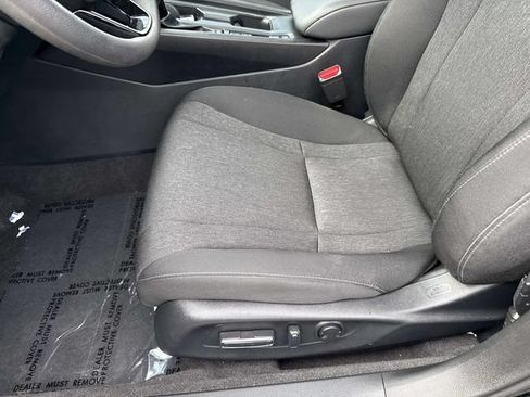 Used 2025 Honda Accord SE image 15
