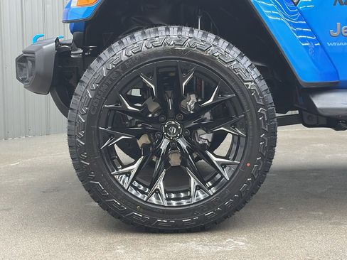 Used 2024 Jeep Wrangler Sport S 4xe w/ Convenience Group image 10