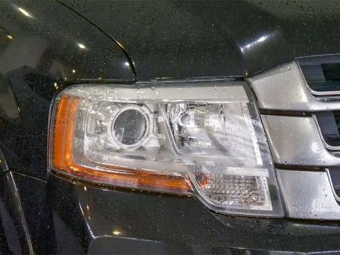 Used 2015 Ford Expedition Platinum image 4