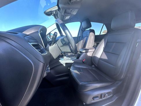 Certified 2022 Chevrolet Equinox Premier image 10