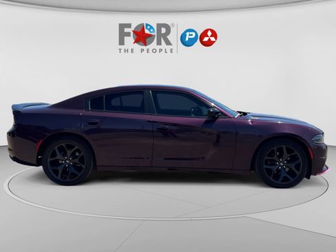 Used 2020 Dodge Charger SXT w/ Blacktop Package RWD image 6