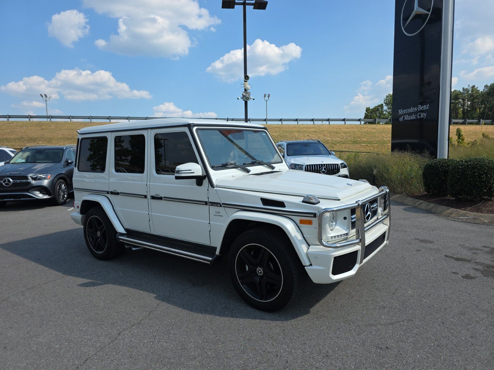 Used 2015 Mercedes-Benz G 63 AMG 4MATIC image 1