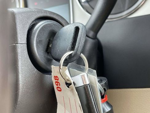 Used 2014 Cadillac Escalade Premium image 30