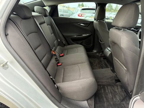 Used 2018 Chevrolet Malibu LS image 11
